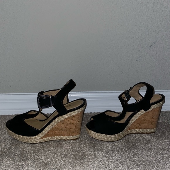 Black Wedges - Picture 5 of 5